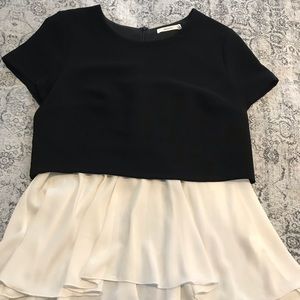 Bailey 44 tiered top M